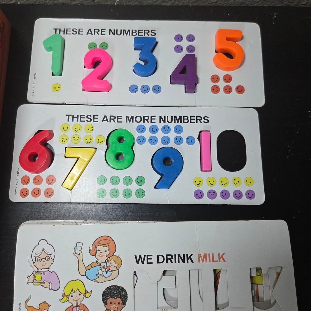 Vintage 1972 Fisher Price School Days Desk + Magnetic Letters Cards Incomplete - Picture 4 of 12